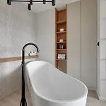 Dwie Motlawy Riverside & Parking By Downtown 4*