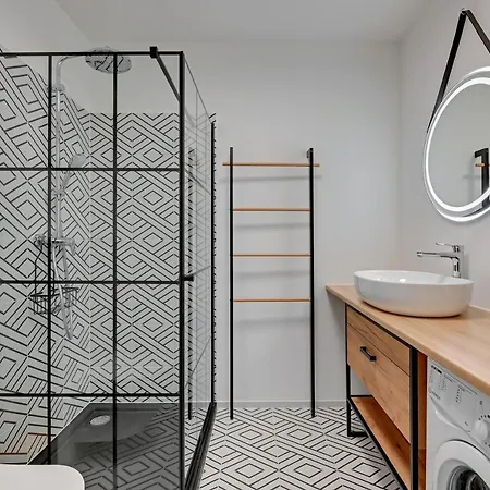 Dwie Motlawy Riverside & Parking By Downtown * Gdańsk