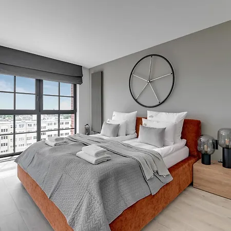 Apartment Dwie Motlawy Riverside & Parking By Downtown Gdansk